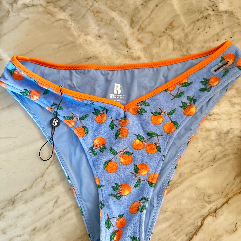 Blackbough cheeky high waist bottoms